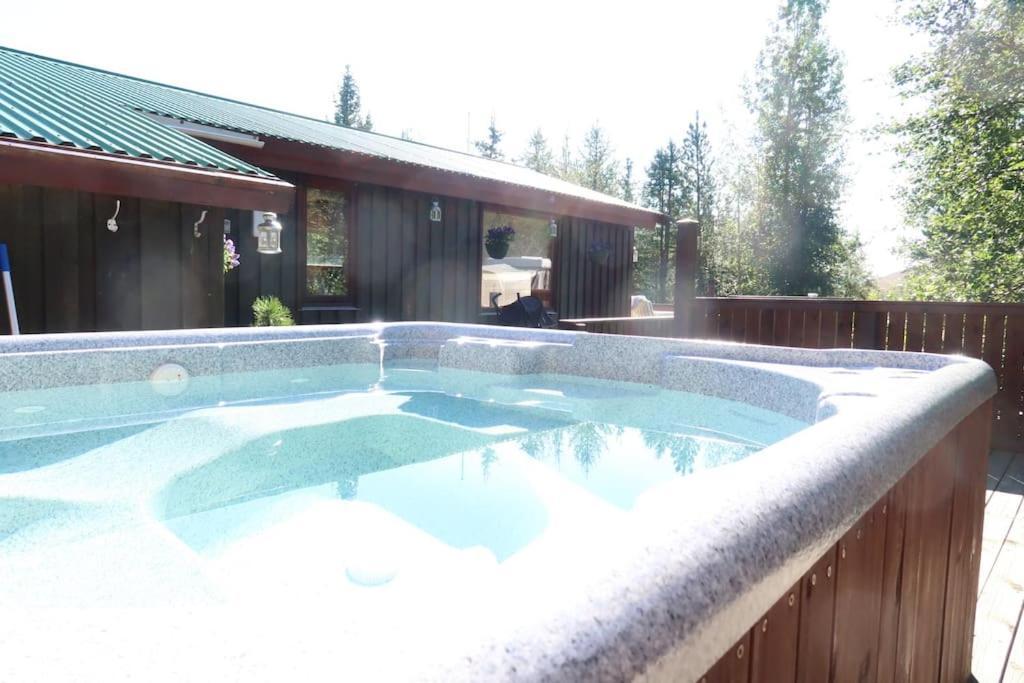 Cottage With Hot Tub In Beautiful Surroundings Hroarsstathir Екстер'єр фото